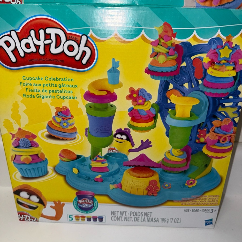 Play-Doh Cupcake Celebration Playset — Multicolor